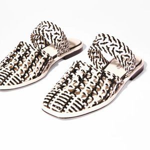 NEW Charlotte Stone Rey Woven Slip on Sandal